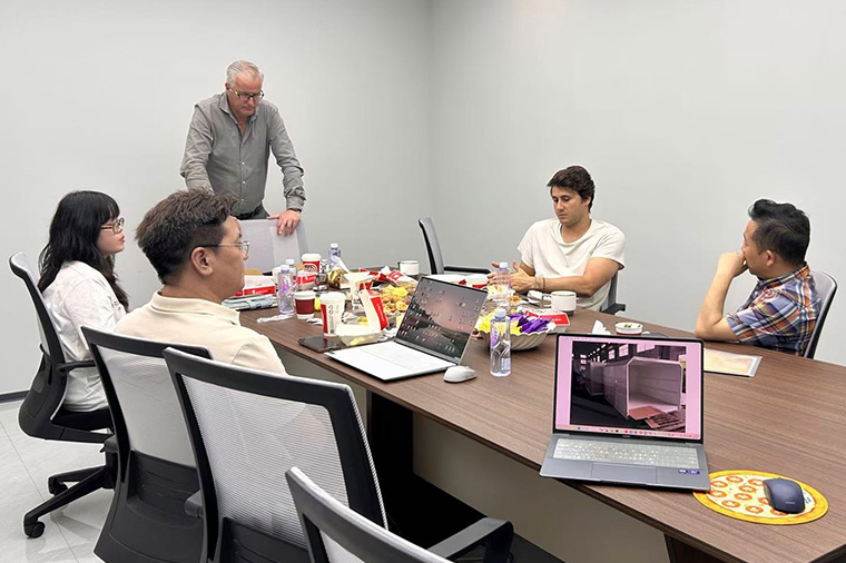 Aketaylor Ensures Seamless Global Collaboration Through Regular Video Updates